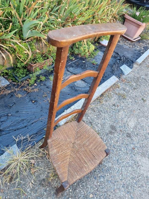 Inginocchiatoio, in legno