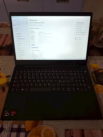 Portatile Lenovo, ottime condizioni, prezzo non trattabile - Anteprima 2