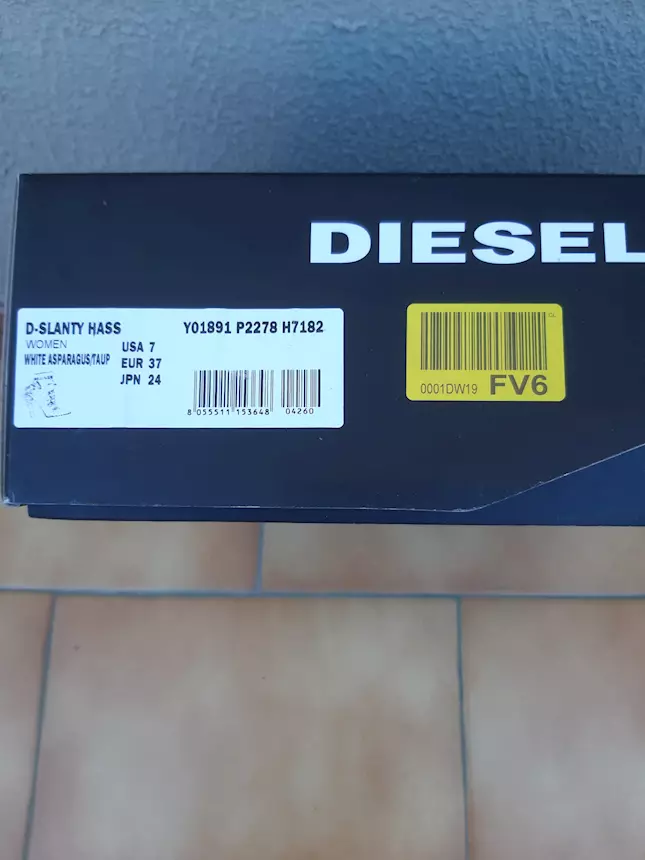Scarpe da donna Diesel originali nuove, mai usate