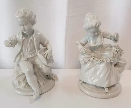 COPPIA DI STUTETTE CAPODIMONTE IN PORCELANA