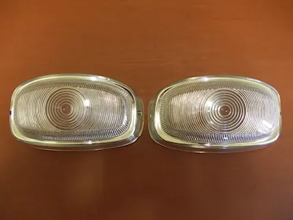 Lenti fanalini anteriori Peugeot 404