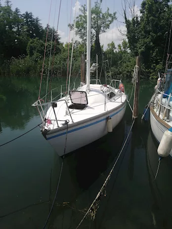 Barca a vela EC8