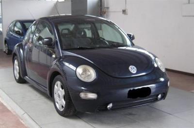 VOLKSWAGEN NEW BEETLE 2.0