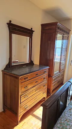 Letto cassettone armadio legno e marmo