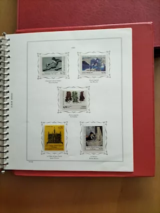 Album raccoglitore rosso con francobolli 1976-1980U.R.S.S - Foto 2