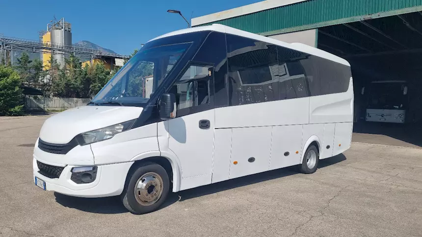 Foto 2Ibis Maxi Euro 6 Marca Iveco Anno 2017, cambio manuale