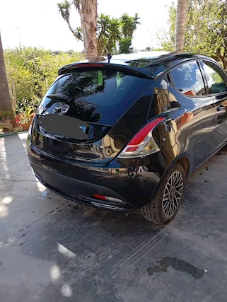Lancia Y - Auto in perfette condizioni Per informazioni