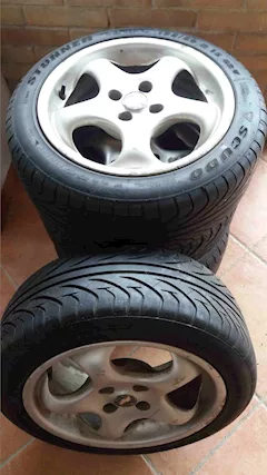 Gomme estive montate su cerchi in lega 195 50 R15