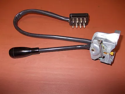 Devioluci/frecce Mercedes-Benz L 319-L 045