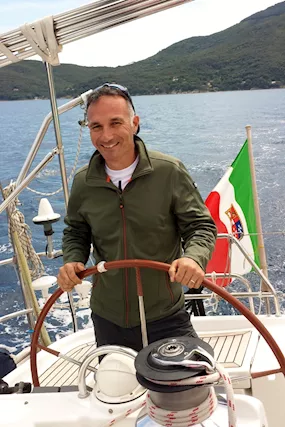 Skipper-Comandante disponibile barca a vela catamarano yacht