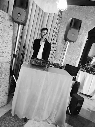 SERVIZI MUSICALI. Feste private capodanno - Foto 6