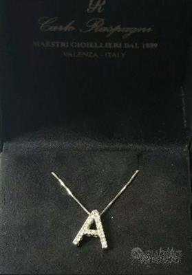 Collana Lettera a Oro 18kt. e Diamanti