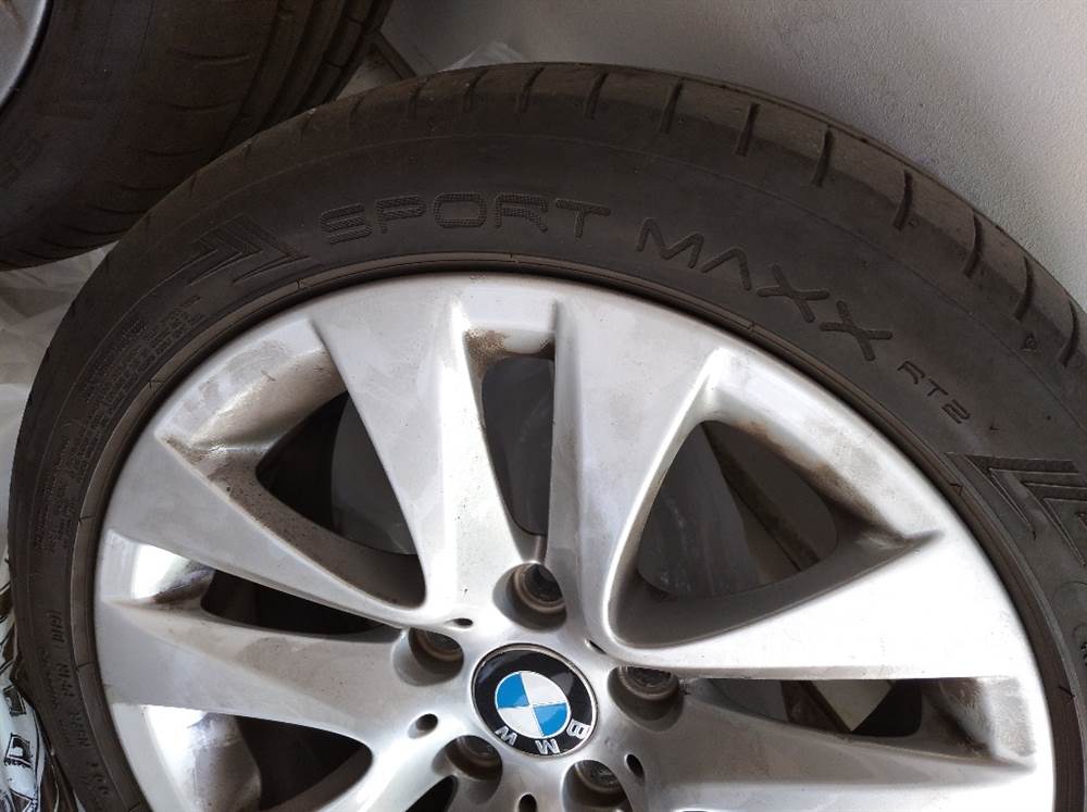 Gomme Dunlop 80% estive + cerchi BMW R17 - Milano