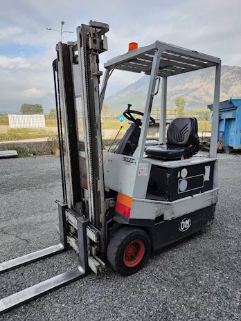Carrello elevatore OM 17,5 quintali
