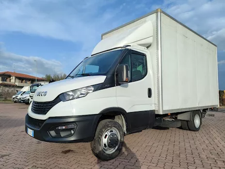 Iveco Daily 35C14 furgone 4,1 m e sponda 2021 Euro 6 Km 150000 - Anteprima 2