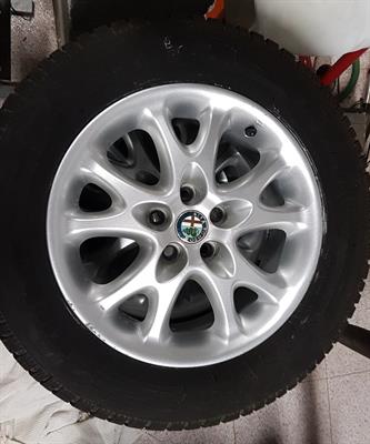Set cerchi in lega 16” Alfa Romeo, in ottime condizioni - Anteprima 1