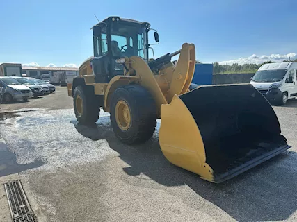 Pala gommata Caterpillar 938K 15,9ton