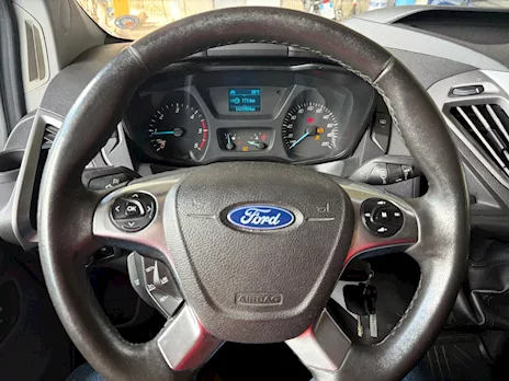 Ford Transit 9 posti