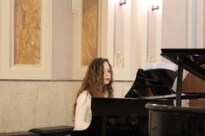 Lezioni private di pianoforte, teoria e solfeggio.