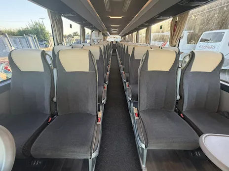 MERCEDES TOURISMO Anno 2020, in ottime condizioni - Anteprima 9
