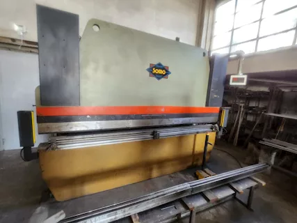 Piegatrice lamiera Somo Mod PY 12031