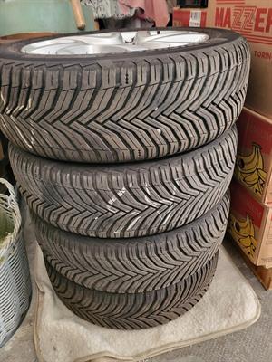 Pneumatici 205/55 R17 95V XL Cerchione Renault - Foto 5