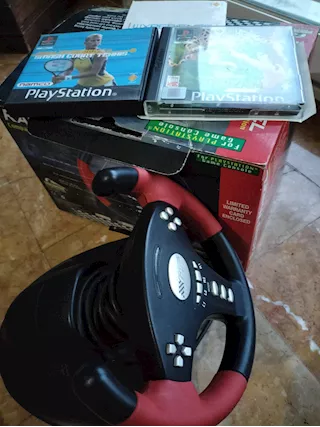 PlayStation GT2 RACING WHEEL PELICAN e 2 CD - Foto 4