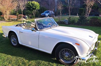 Triumph TR4