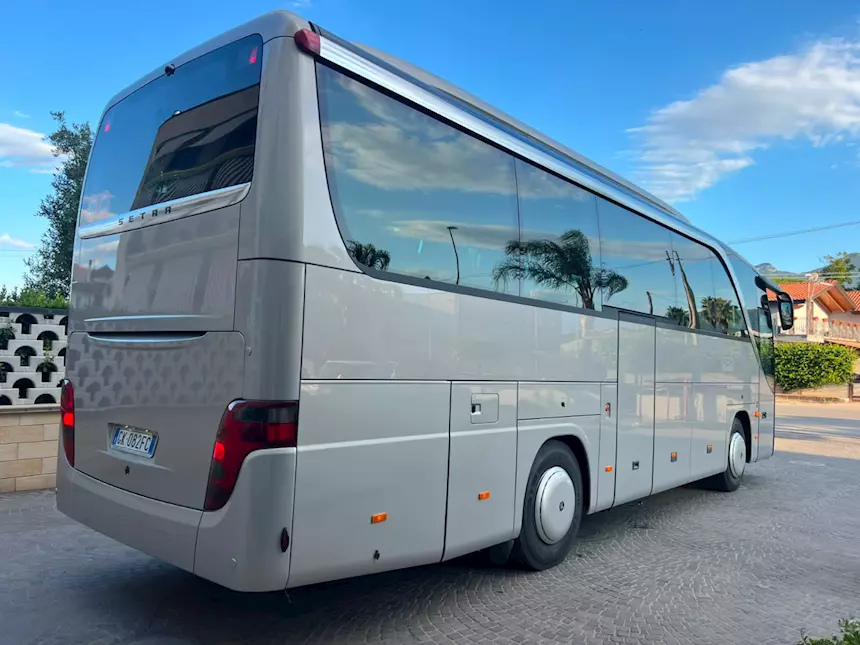 Foto 3S 411 HD EURO V Marca Setra, anno 07, cambio: manuale