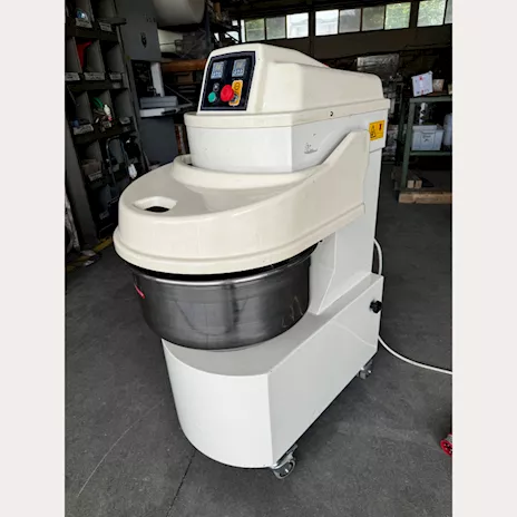 IMPASTATRICE SPIRALE 30 KG USATA REVISIONATA
