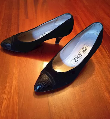 Scarpe nere scamosciate