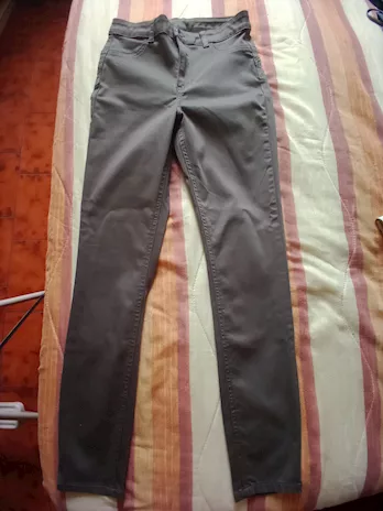Abbigliamento donna pantaloni vari