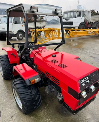 Trattore Valpadana 80 CV.