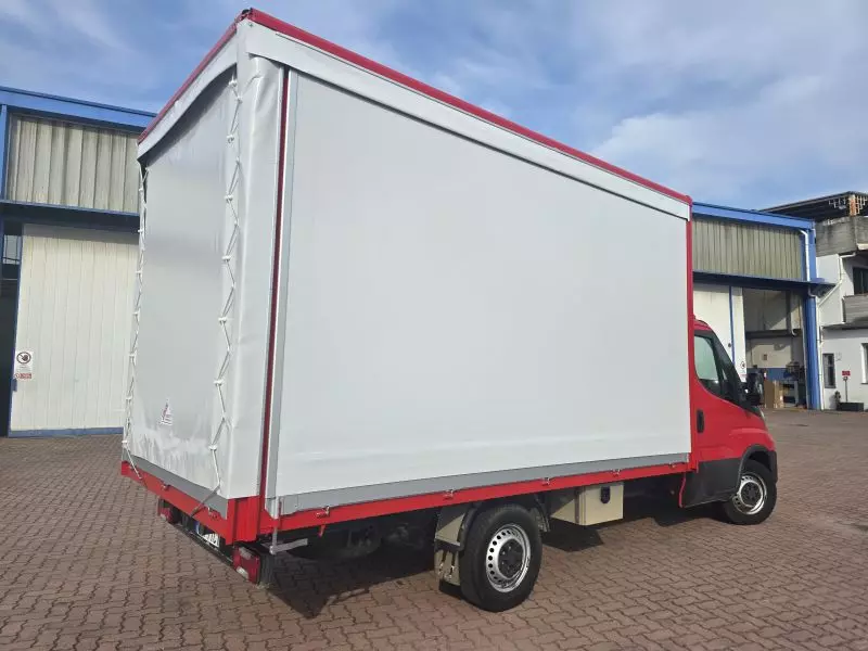 Foto 4Iveco Daily 35S14 furgone telonato 4,25 m 2021 Euro 6D Centinato