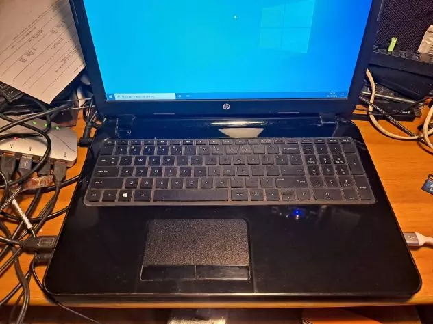 NOTEBOOK HP serie 250 hp da 15,6 pollici