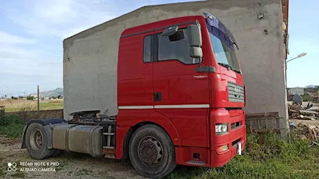 Man 18.480 con semirimorchio 10 gomme per roccia