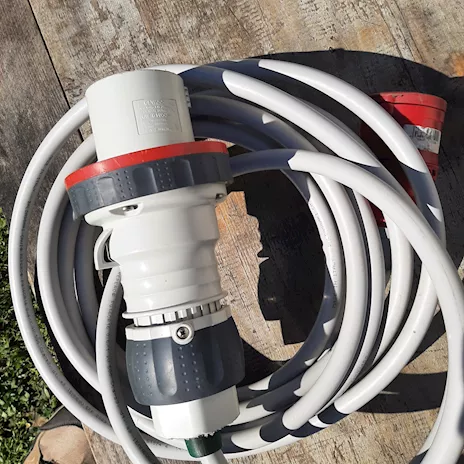 Prolunga per gruppo elettrogeno trifase usata