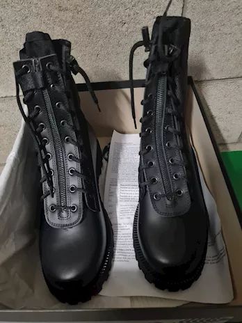 Anfibi unisex nuovi 1