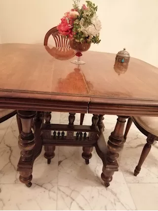 Tavolo soggiorno e sedie