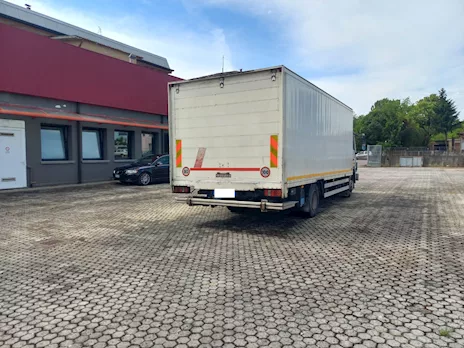 Volvo FL8 per ambulanti Furgone Anno 1995 Km 385954, colore bianco - Foto 5