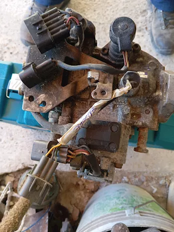 Mitsubishi L200 pompa gasolio