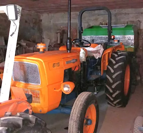 Trattore d'epoca OM 615 2WD