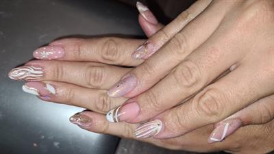 Unghie in acrygel Semipermanente mani