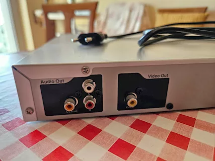 Lettore DVD Mustek Scanmagic V300 - Anteprima 2