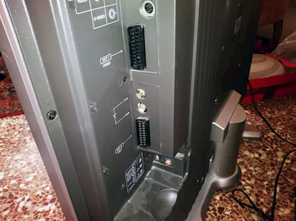Televisore SHARP AQUOS LCD LC-32GA6E - Foto 4