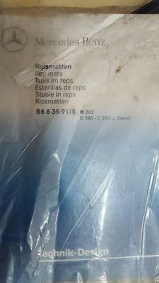 Tappetini Mercedes W202 C180 C280, colore avano scuro - Foto 2