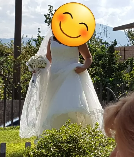 Foto 3Vendo abito da sposa, in ottime condizioni, taglia 48