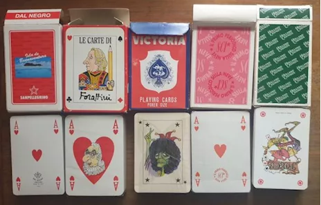 Lotto 5 mazzi carte poker Forattini Victoria Le Ore Diadora