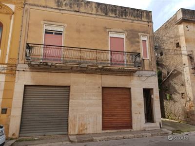 Castelvetrano, appartamento piano 1 con terrazzo o