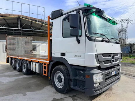 Motrice a pianale Mercedes Actros 2544 - 4 assi 8x2